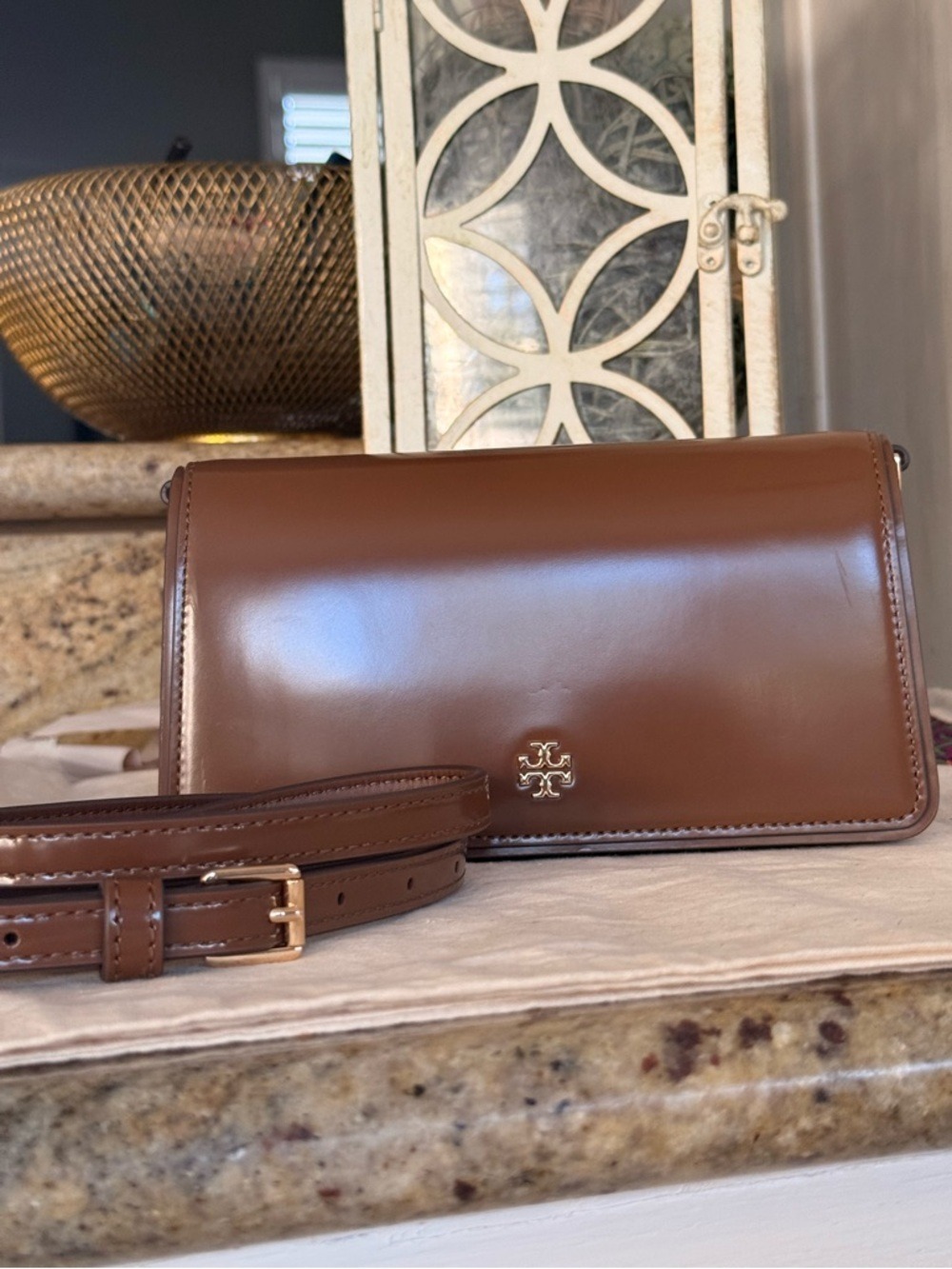 New Tory Burch Emerson paten leather in moose color Crossbody Bag